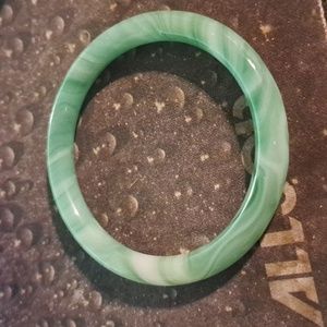 Vintage Green Swirled Class Bracelet